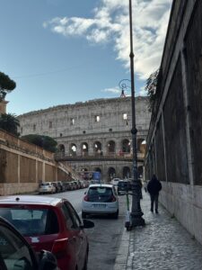 コロッセオ | カブール駅付近から撮影