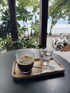 Bonjour Cafe (ハノイ西湖付近)